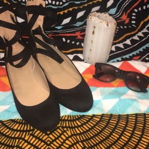 Suede strappy Aldo flats